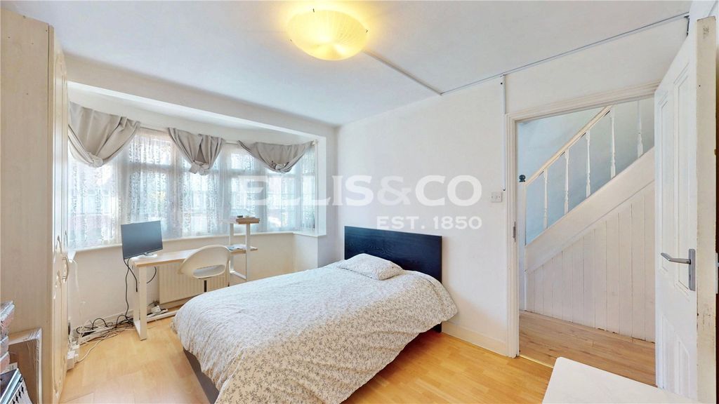 Property photo 2 of 19 Picture No. 14