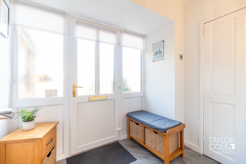 Property photo 3 of 35