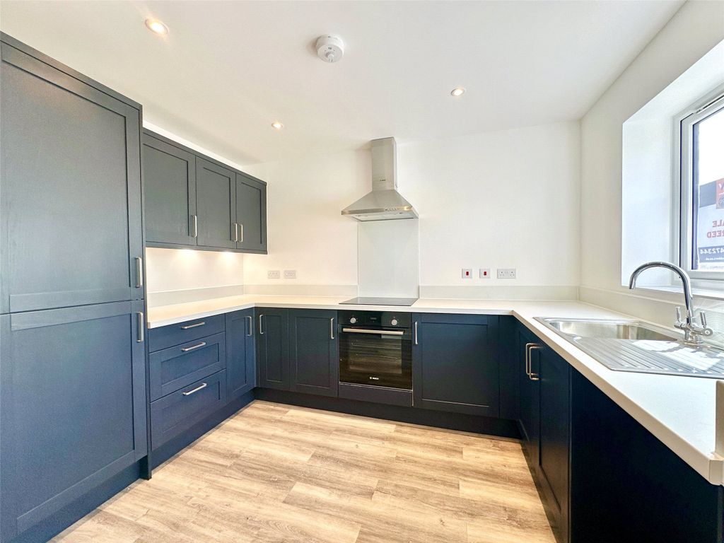 Property photo 3 of 17 3 - Picture No. 05