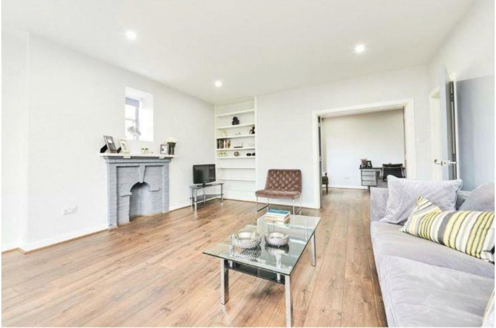 Property photo 3 of 8