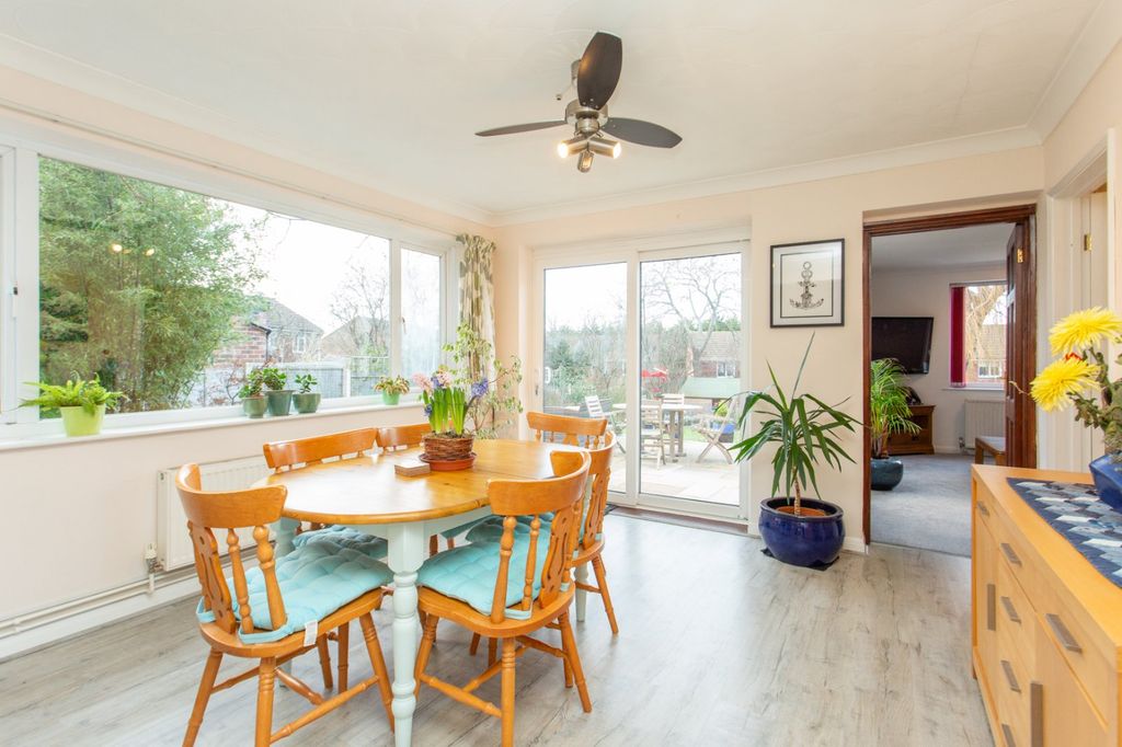 Property photo 3 of 18 Picture 3