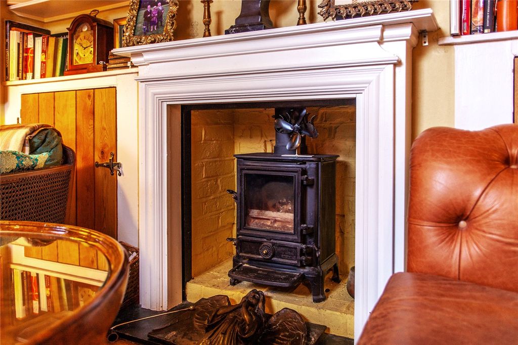 Property photo 3 of 16 Wood Burner