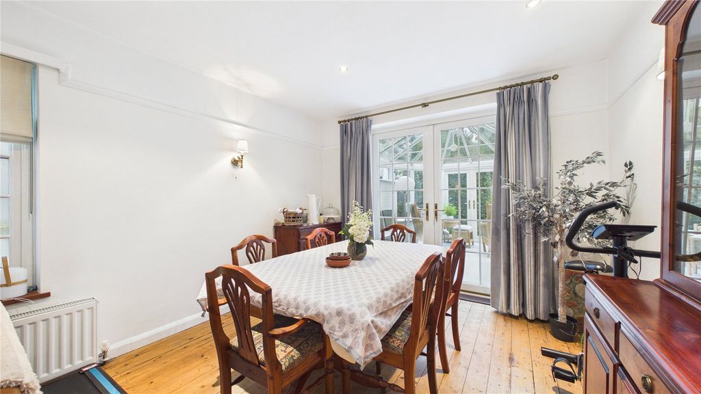 Property photo 3 of 22 Picture 3