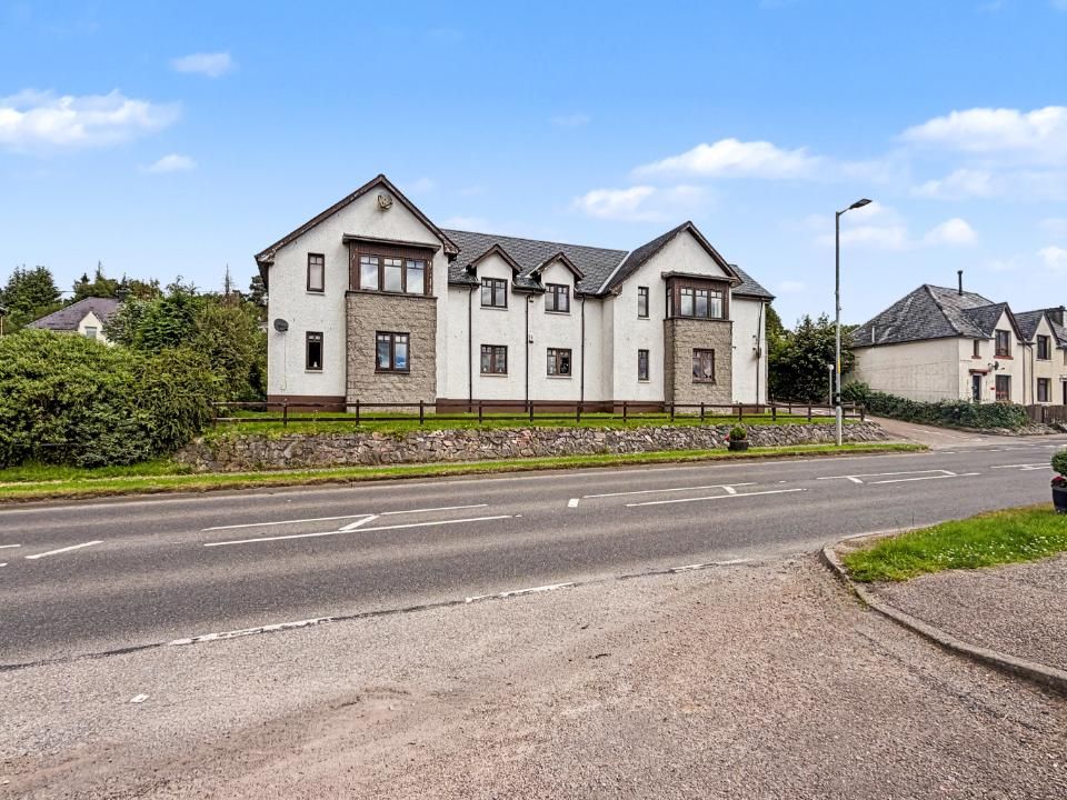 Property photo 2 of 43