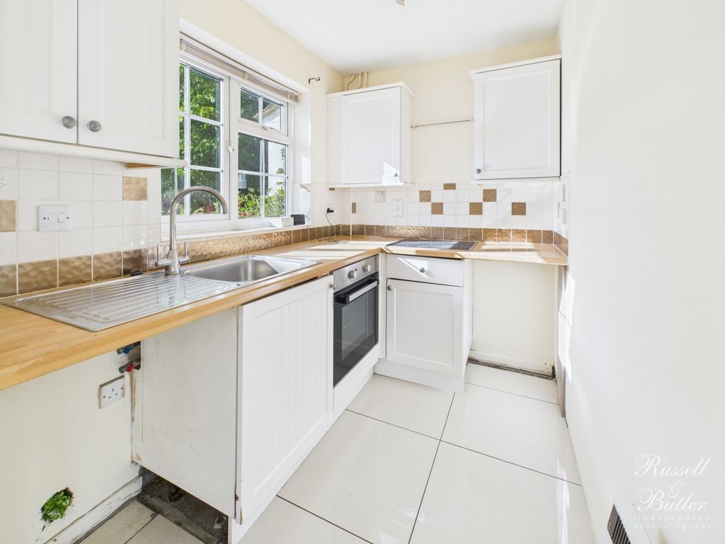 Property photo 2 of 7 Cam01995G0-Pr0353-Still001