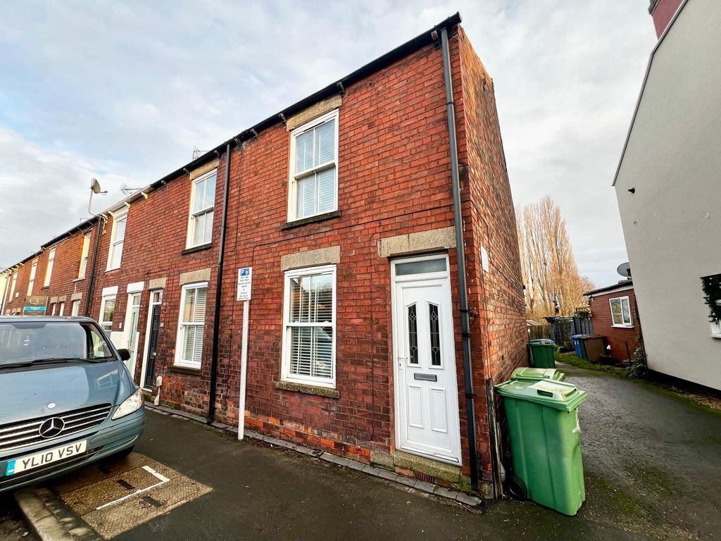 Property photo 1 of 10 External