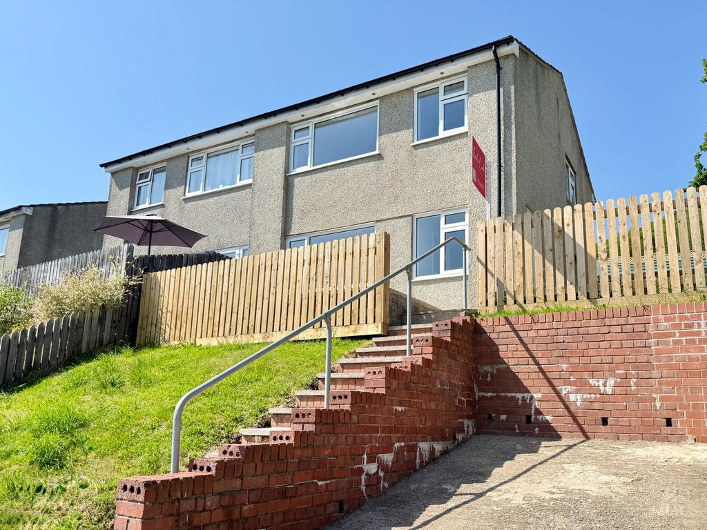 Property photo 1 of 37