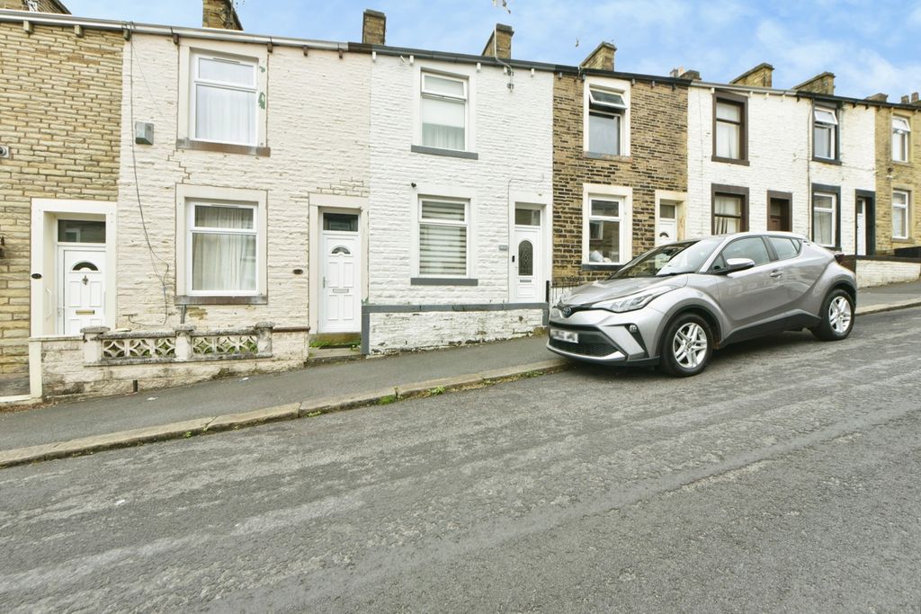 Property photo 1 of 18 Pbox-Img.Jpg