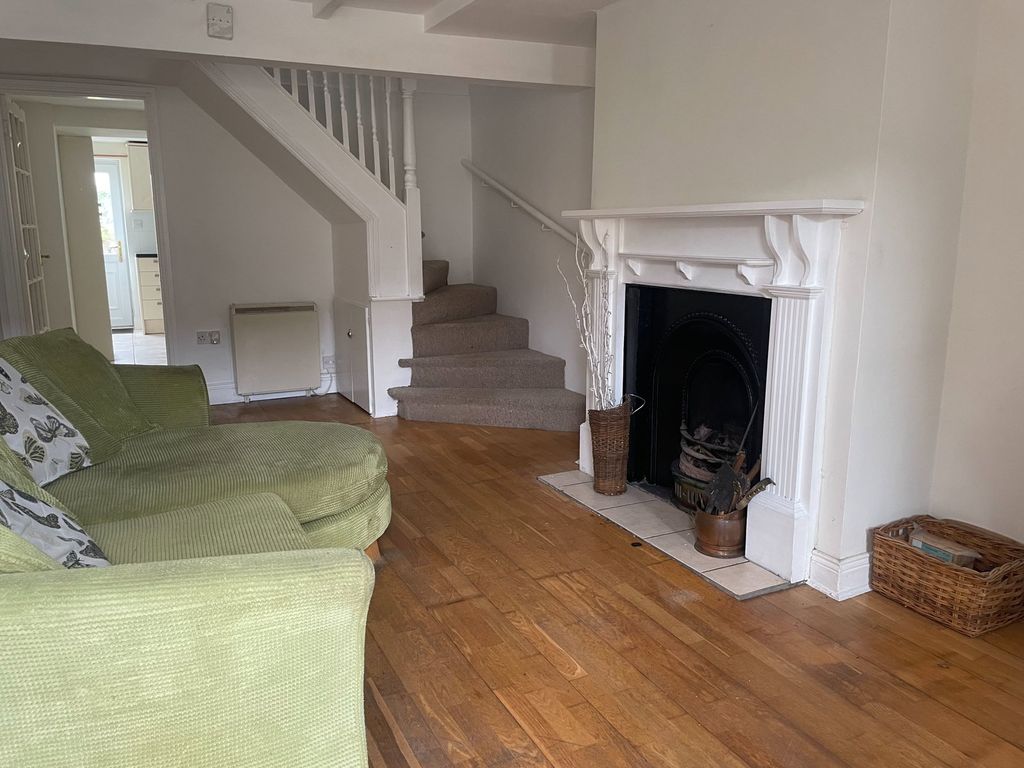 Property photo 3 of 14