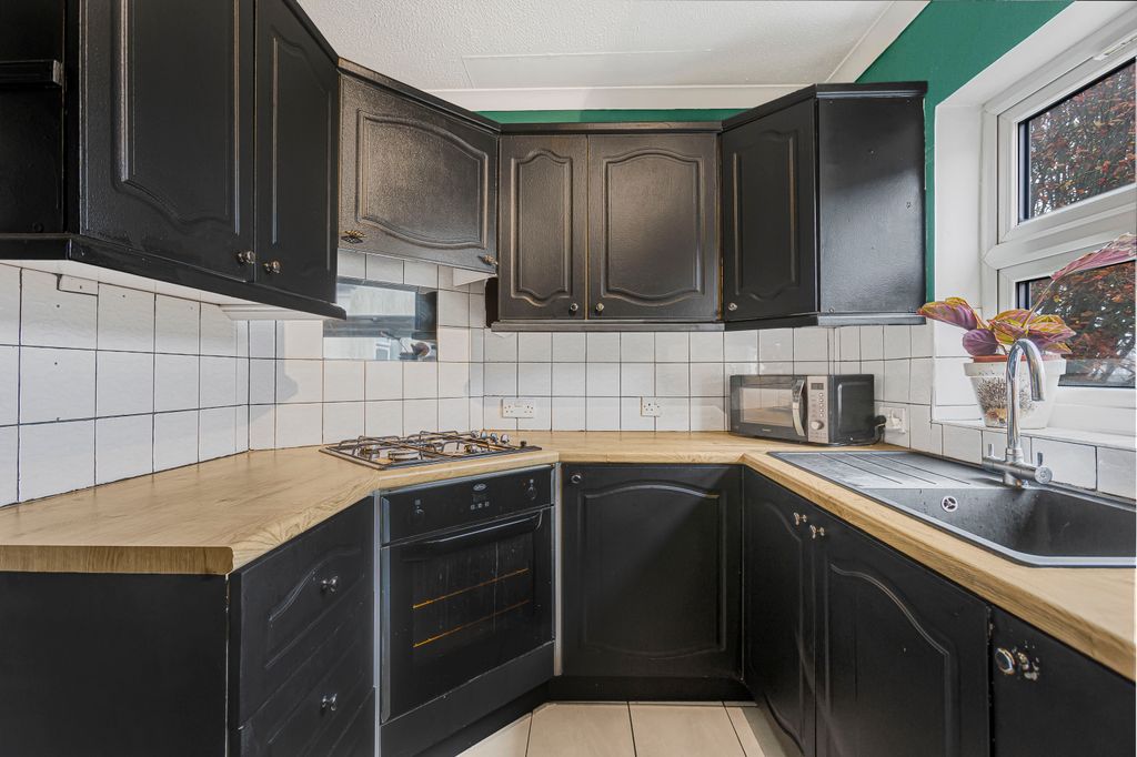 Property photo 1 of 13 919d091842F9Ba5289F9B96d1937439425770d49.Jpg