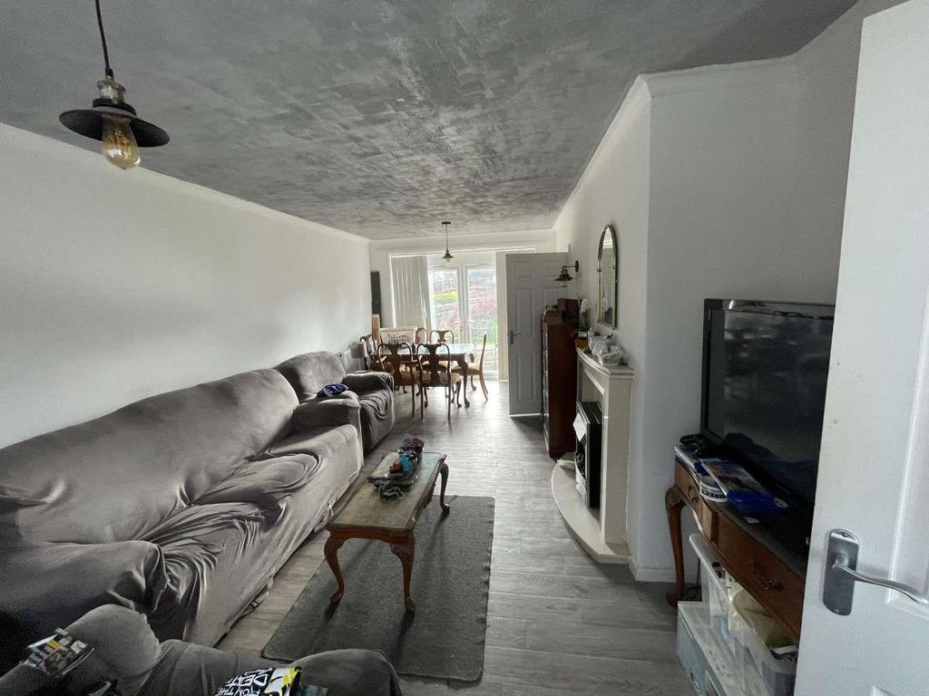 Property photo 2 of 6 Img_7823.Jpg