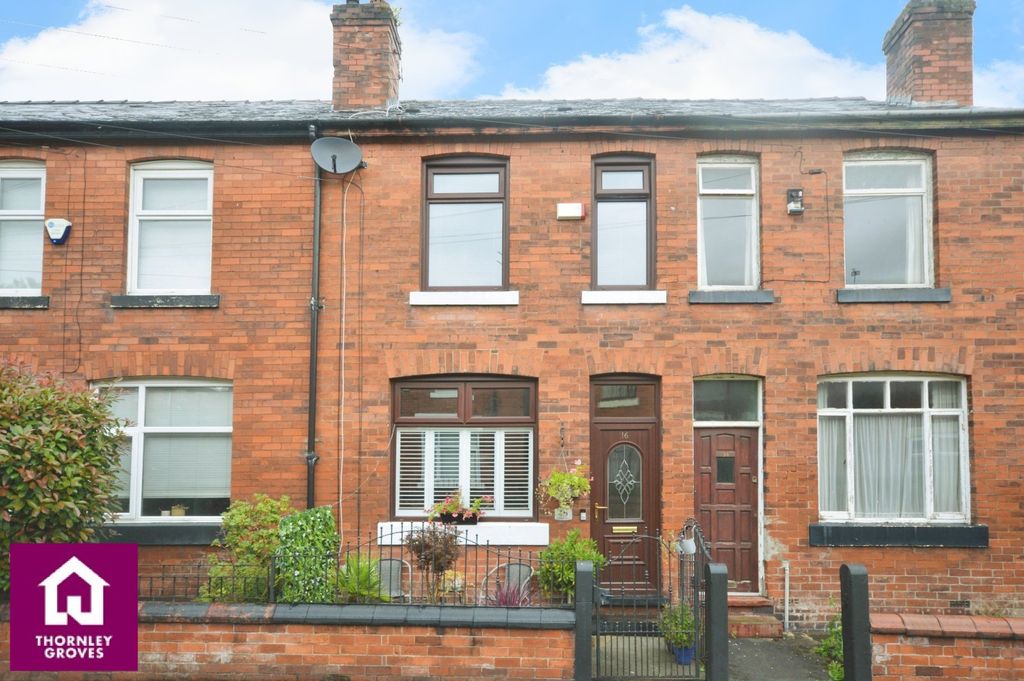 Property photo 1 of 12 Front