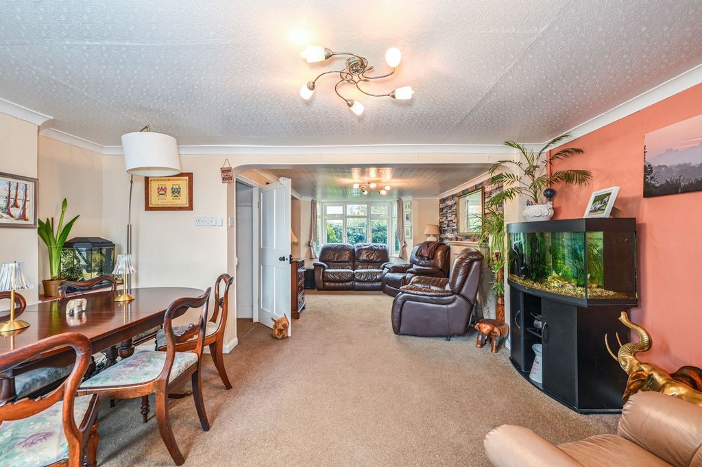 Property photo 2 of 30