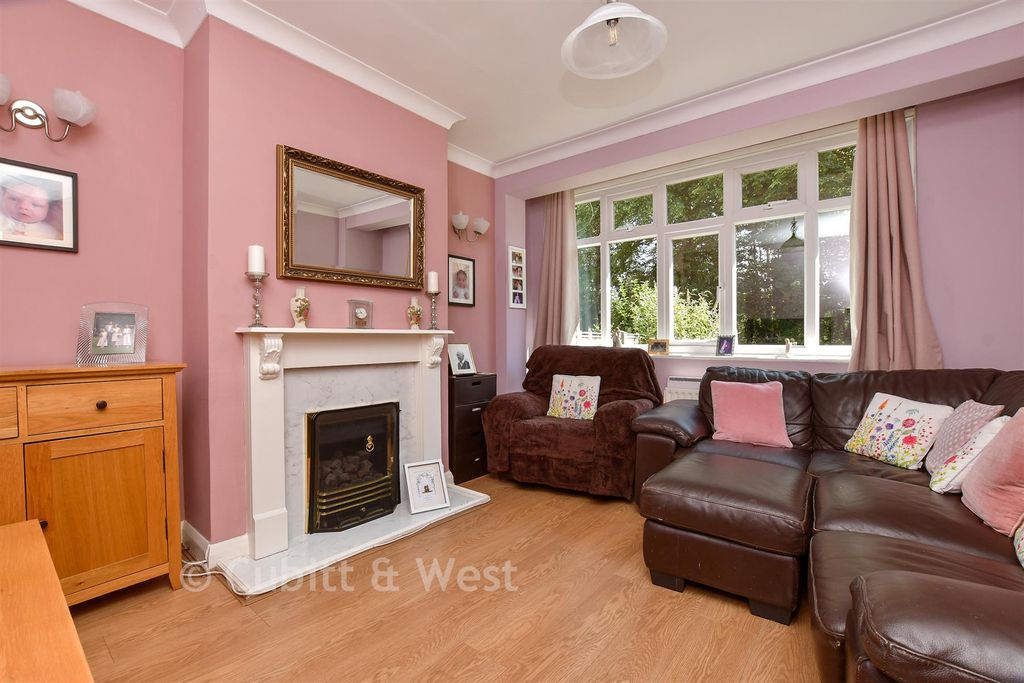 Property photo 3 of 13 Living Room