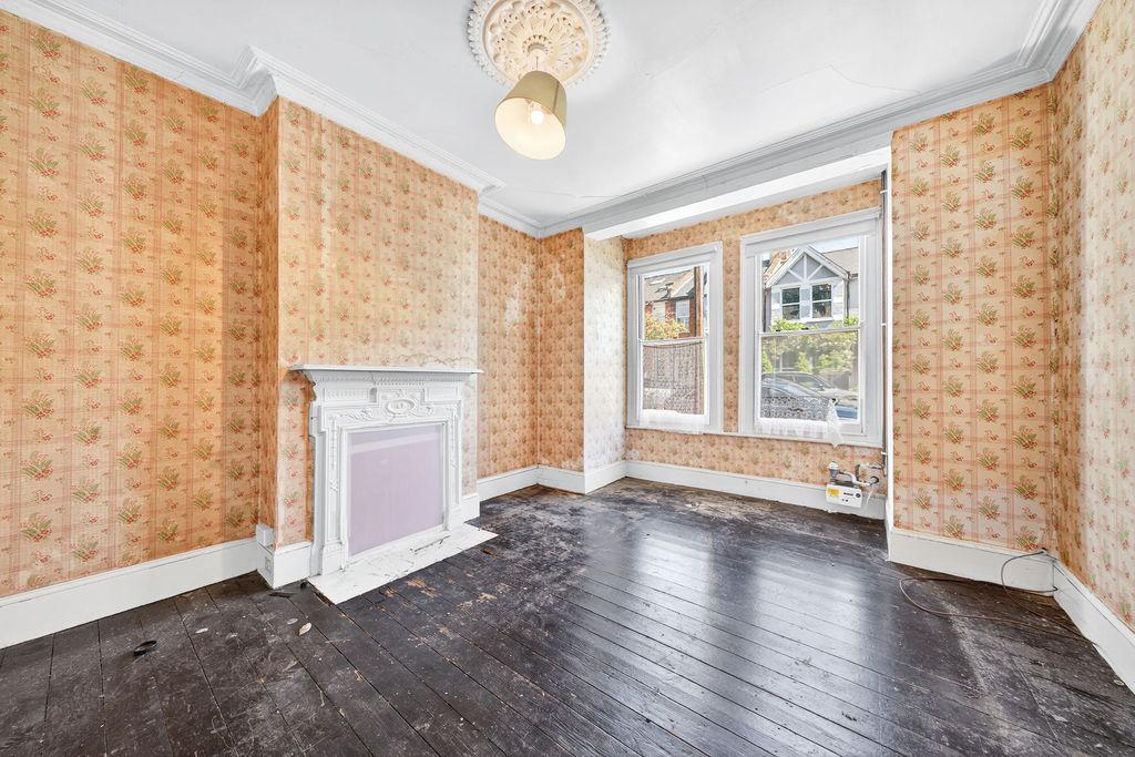 Property photo 2 of 15