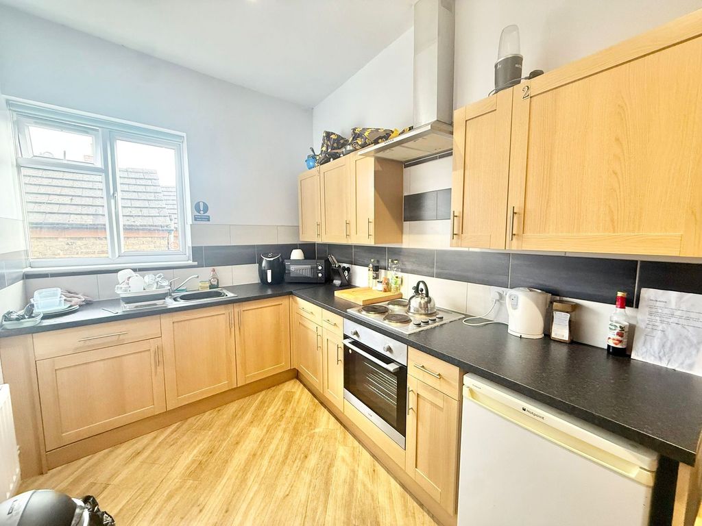 Property photo 3 of 5