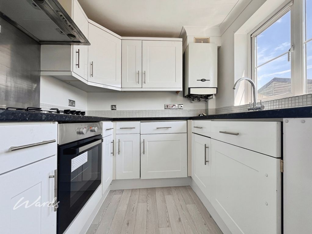 Property photo 2 of 10 Kitchen