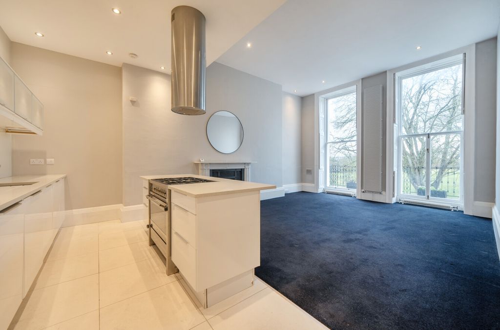 Cavendish Place, Bath BA1, 2 bed flat for sale, £585,000 | PrimeLocation