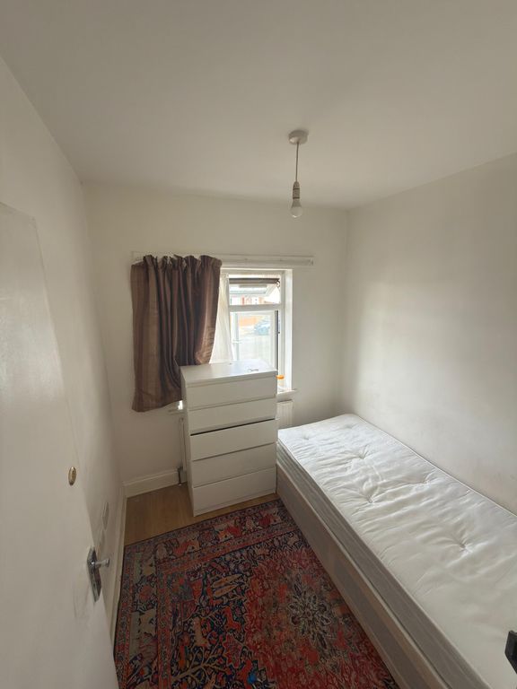 Property photo 3 of 3