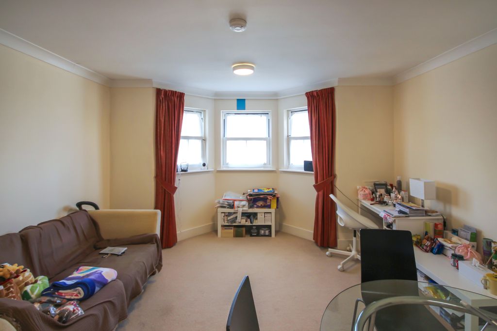 Property photo 3 of 5