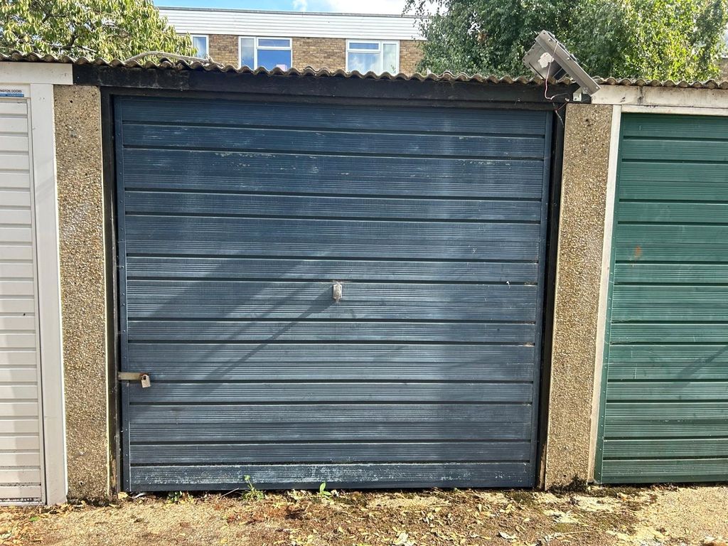 Property photo 1 of 7 Picture No. 17