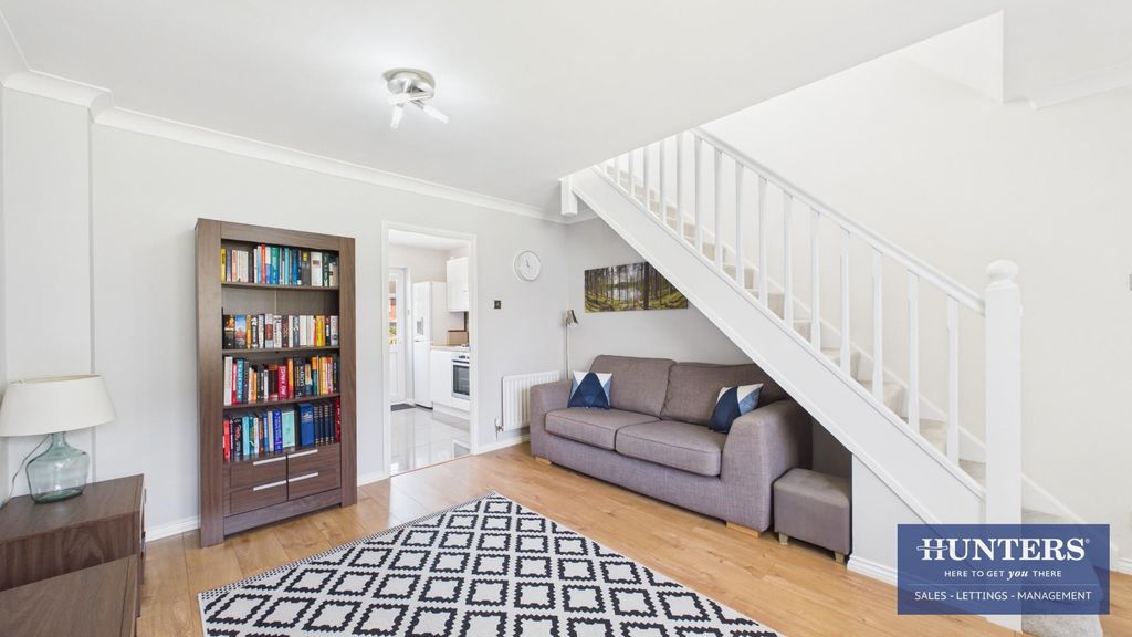 Property photo 3 of 19 Living Room