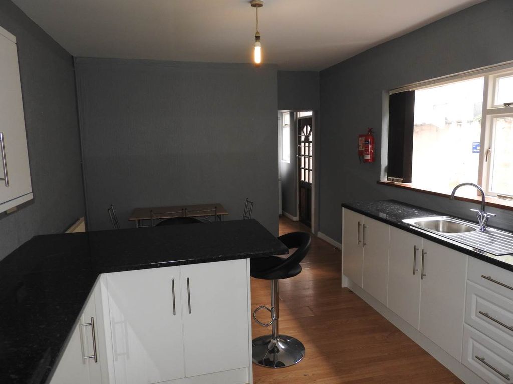 Property photo 2 of 7 2