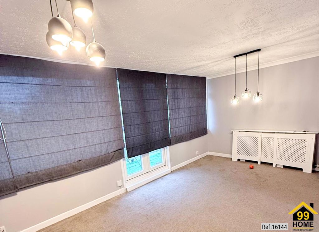 Property photo 2 of 17 Photo 1