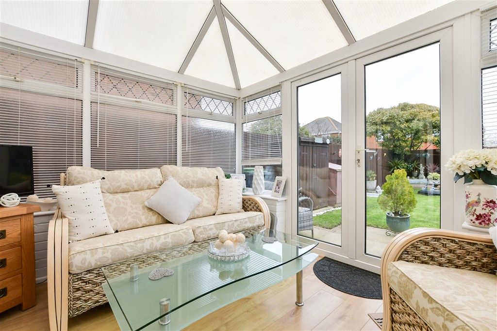 Property photo 1 of 18 Conservatory