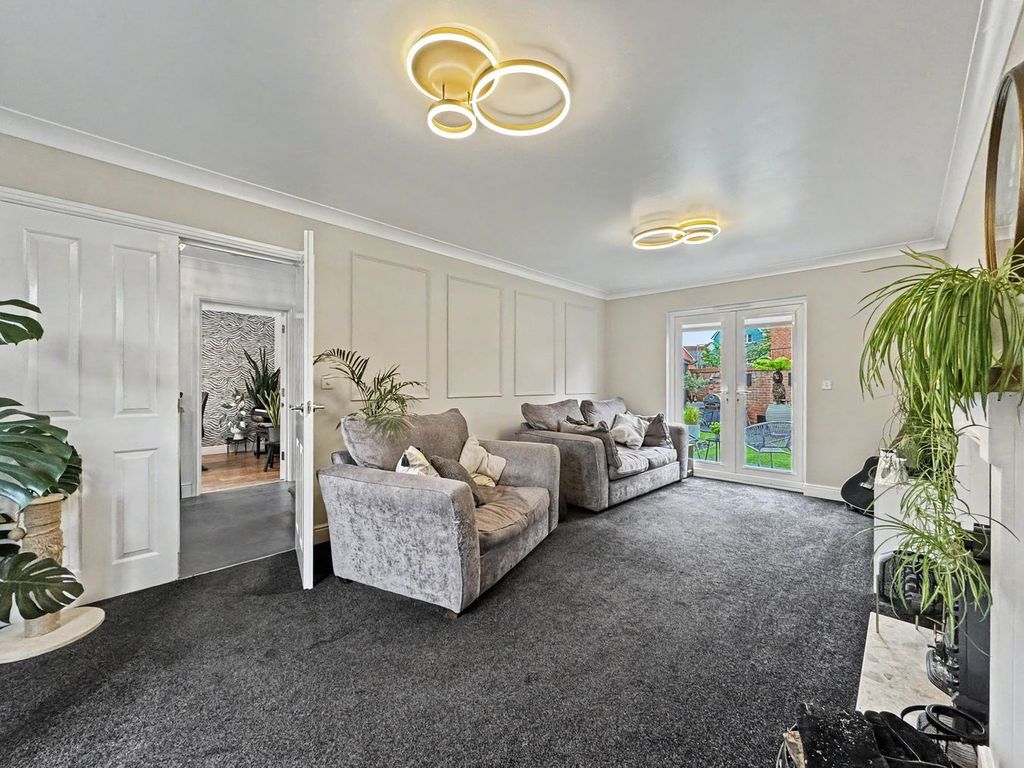 Property photo 2 of 38