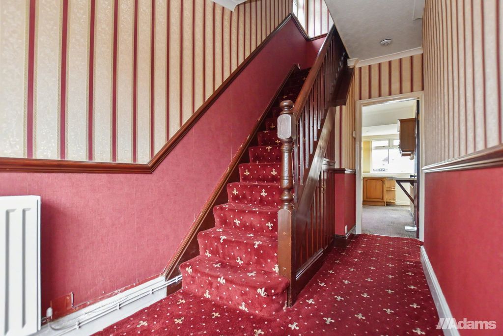 Property photo 2 of 18