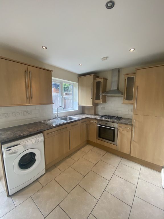 Property photo 3 of 9 Kitchen / Diner