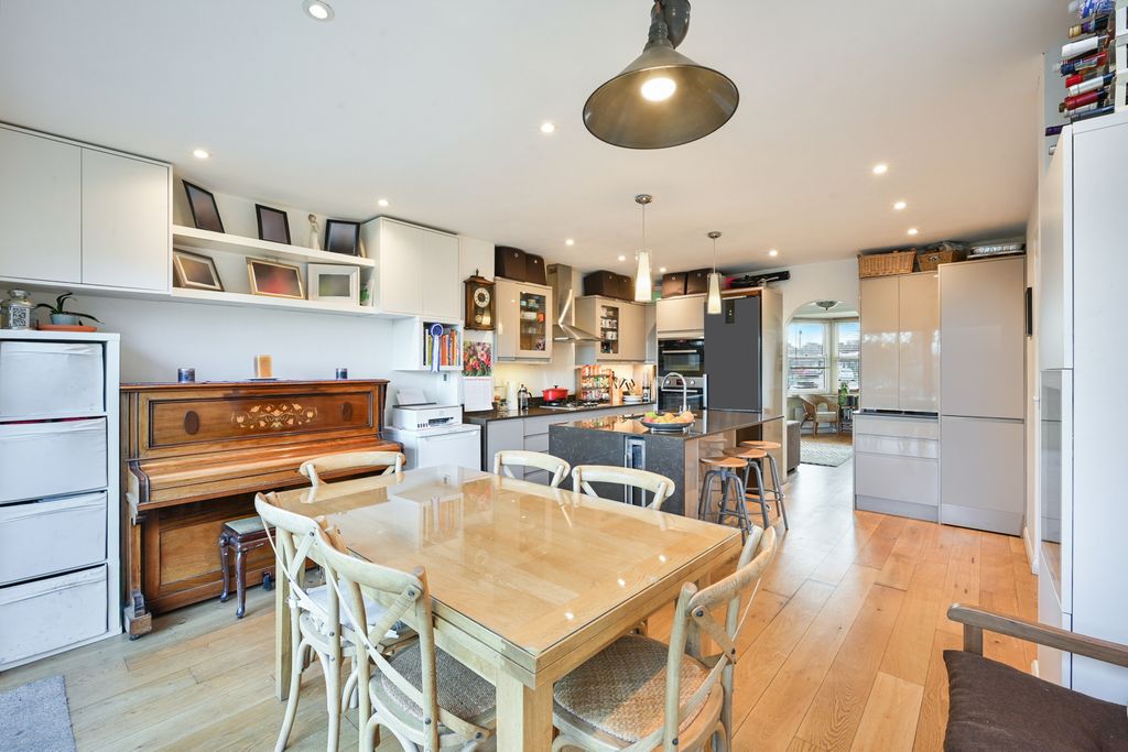 Additional image 6 of 4 bed terraced house for saleCannon Hill Lane, London SW20