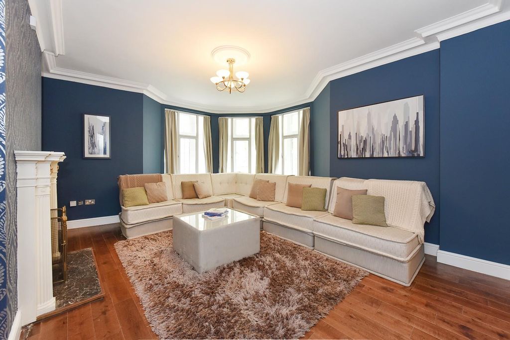 Property photo 1 of 16 4 Manor House (12).Jpg