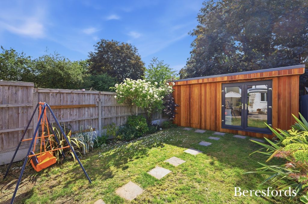 Property photo 2 of 24 Picture No. 34