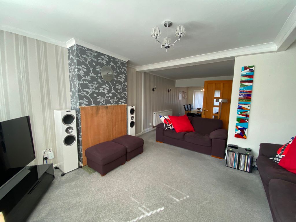 Property photo 2 of 23