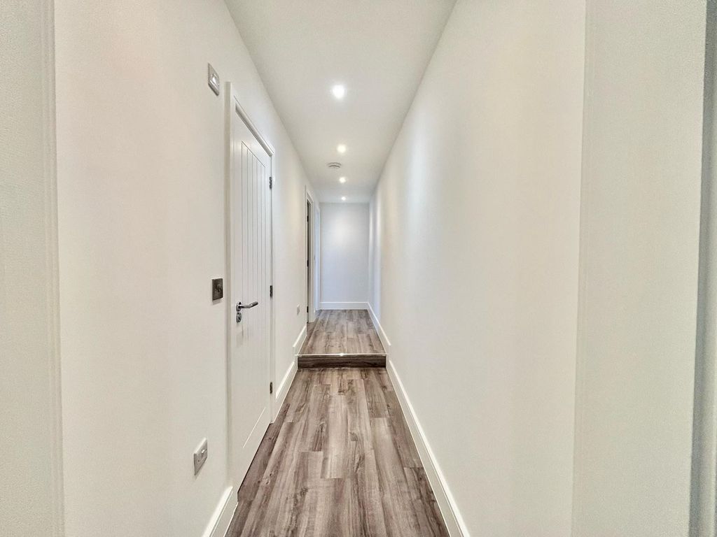 Property photo 2 of 6 Living Room