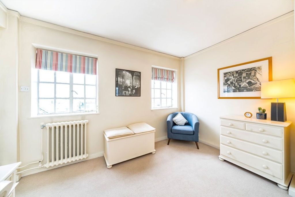 Property photo 3 of 6