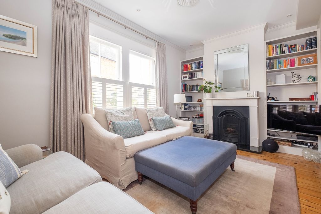 Property photo 3 of 17