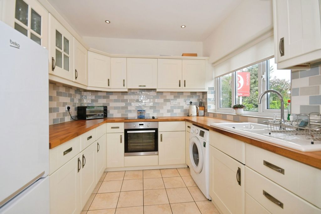 Property photo 2 of 17 Pbox-Img.Jpg