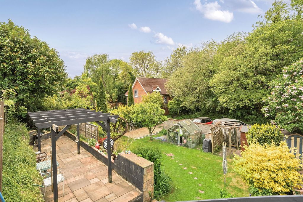 Property photo 2 of 16