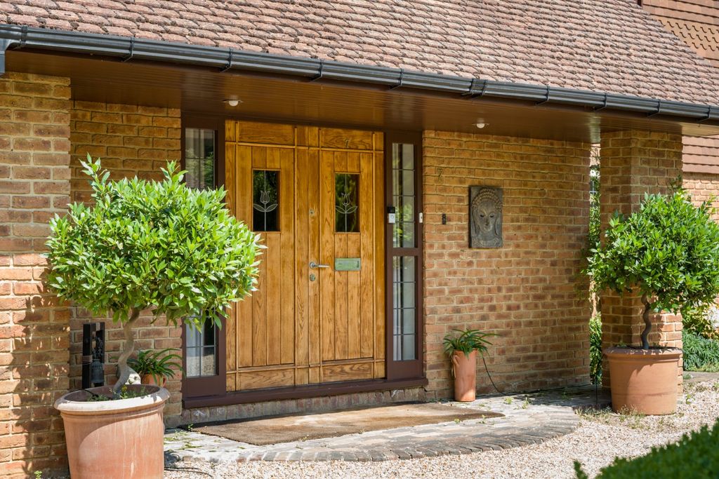 Property photo 2 of 41 Front Entrance