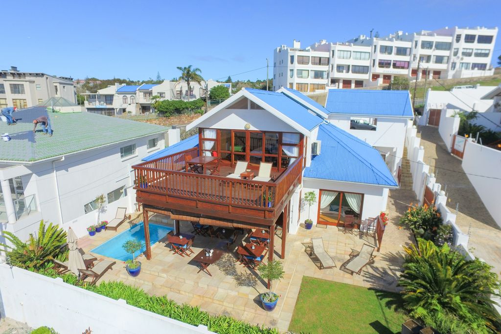 Property photo 1 of 51