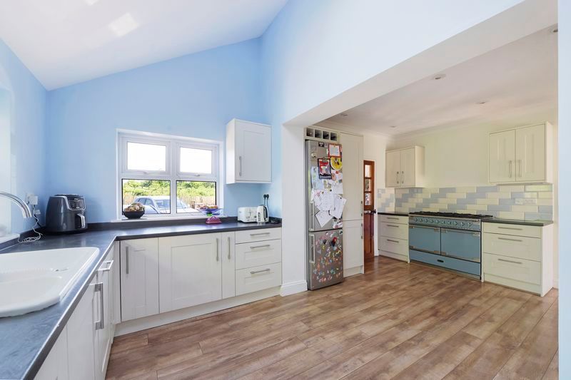 Property photo 2 of 20 Photo 7