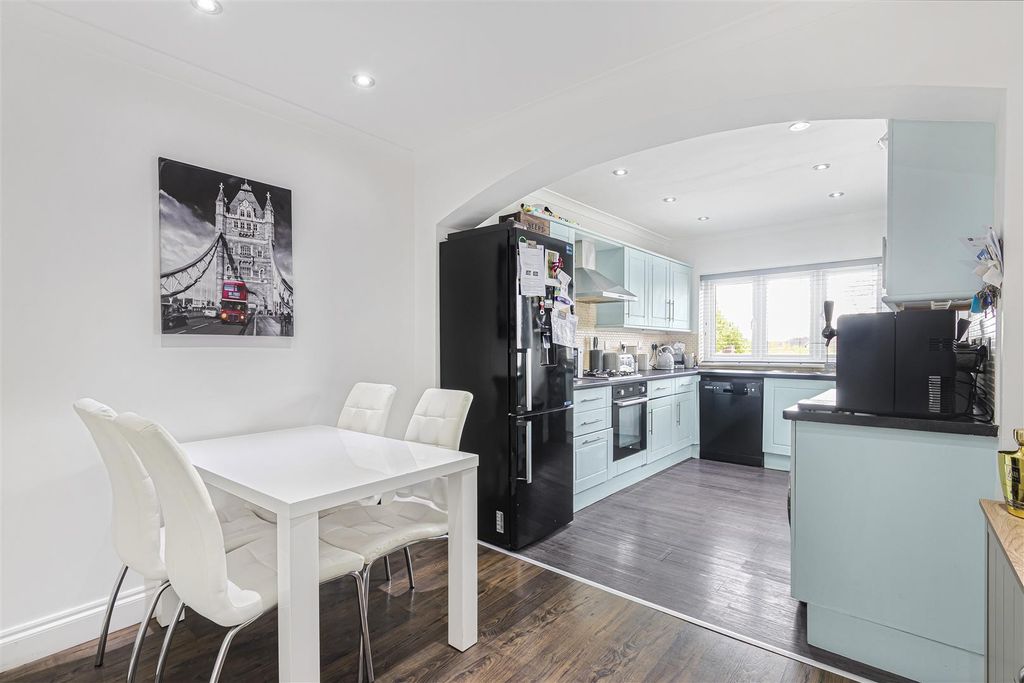 Property photo 3 of 18 Img_6830.Jpg