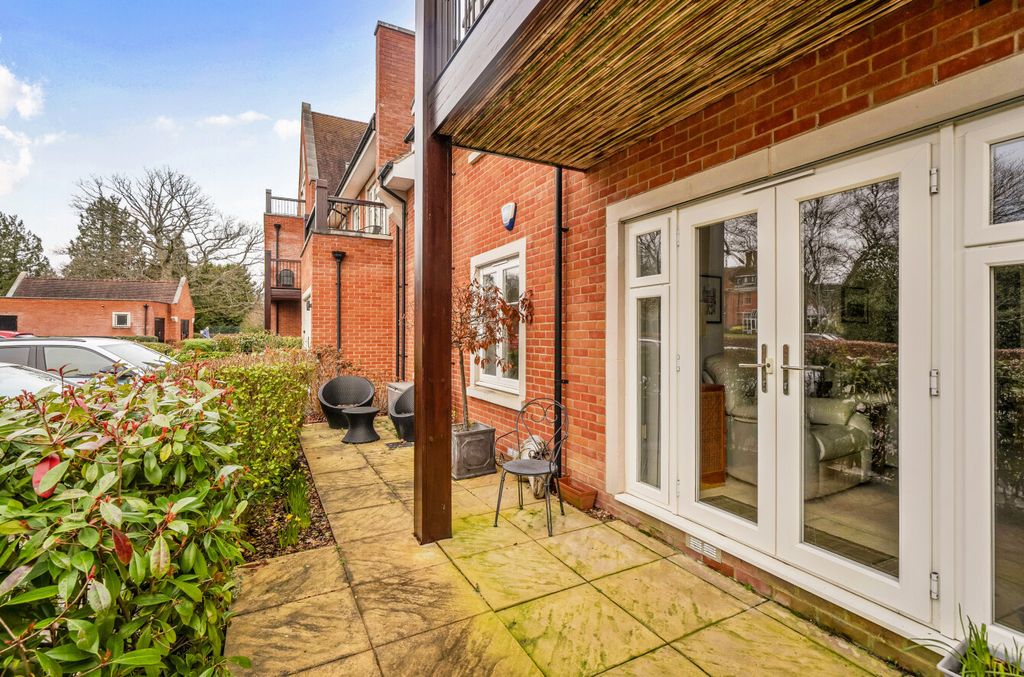 Property photo 2 of 22 1-699831Be7d7F7-1...