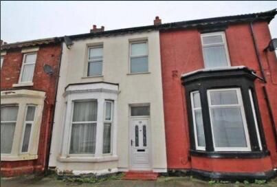 Property photo 2 of 10 Front (Exterior)