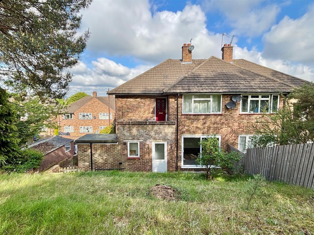 Property photo 3 of 15 Gdn2.Jpg