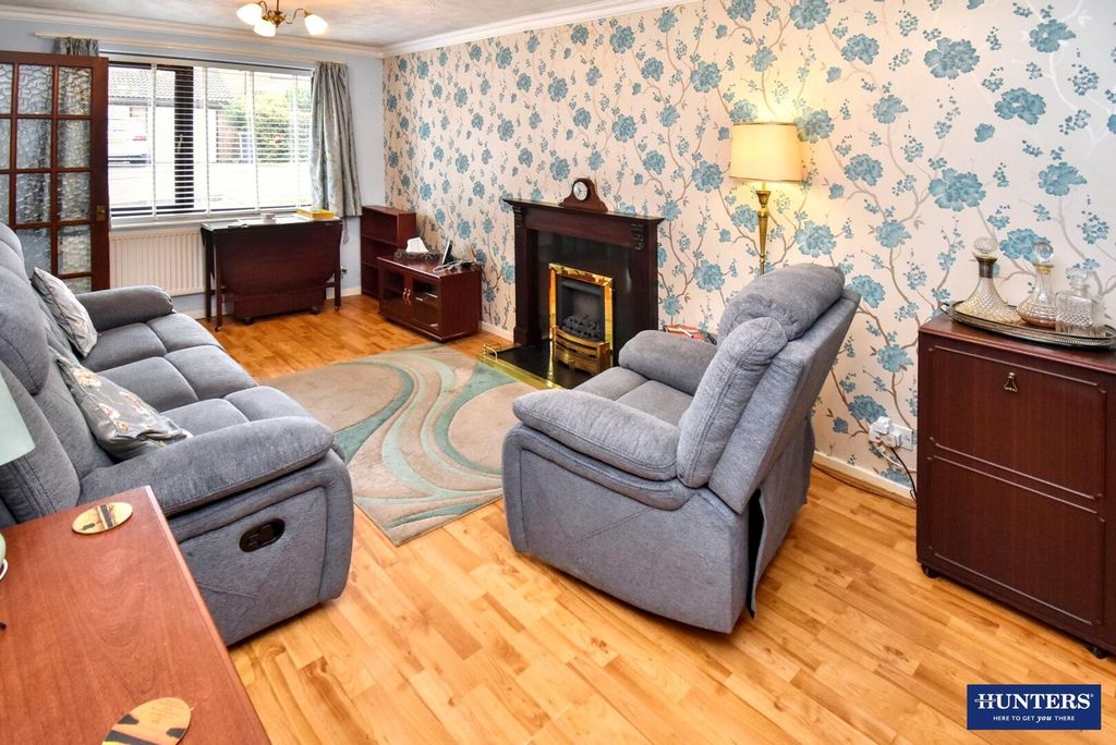 Property photo 3 of 9 Living Room