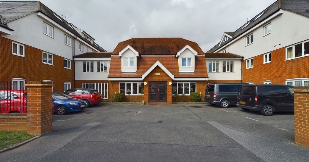Property photo 1 of 10